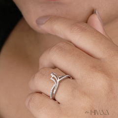 Glossy Wave Design Silver Unique Ring