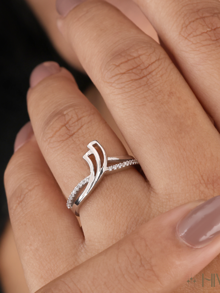 Glossy Wave Design Silver Unique Ring