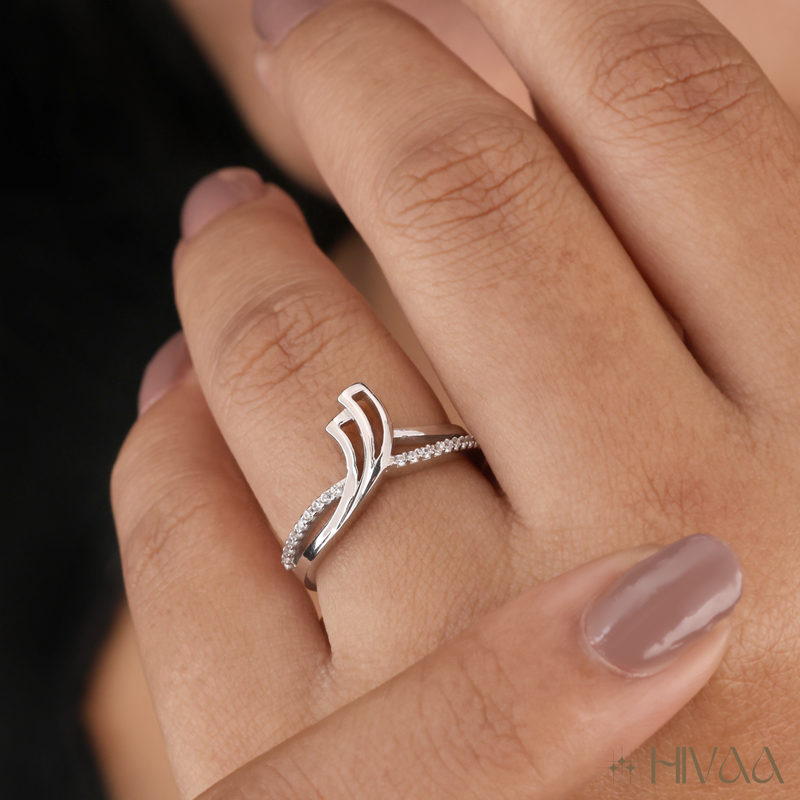 Glossy Wave Design Silver Unique Ring