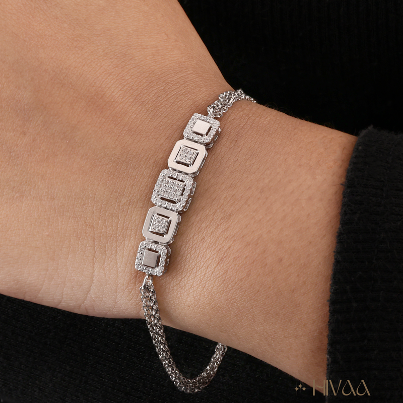 Stylish Square Link With Sparkling Accents