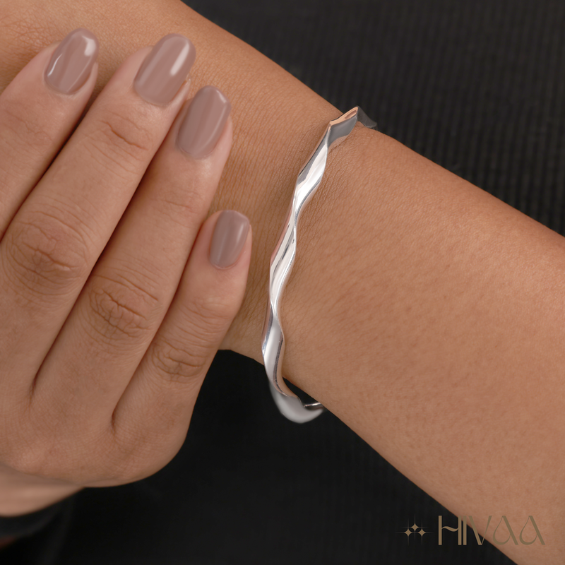 Double-Strand Wavy Silver Bangle