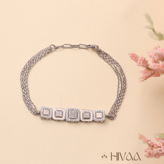 Stylish Square Link With Sparkling Accents