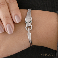 Fierce Panther Head Bracelet Design