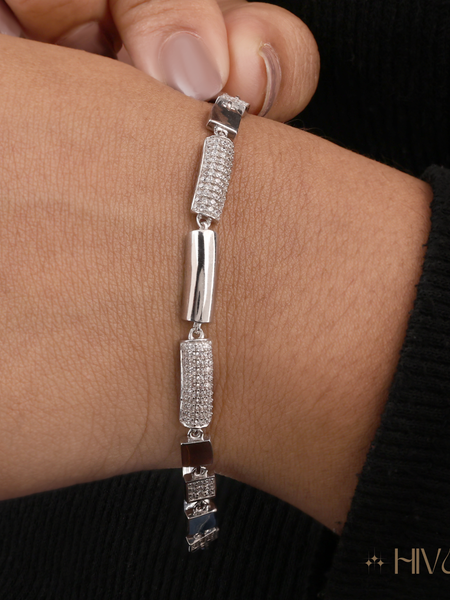 Contemporary Square Design Bracelet With Radiant Style