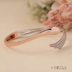 Majestic Winged Serpent Bracelet Elegance