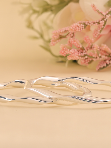 Double-Strand Wavy Silver Bangle