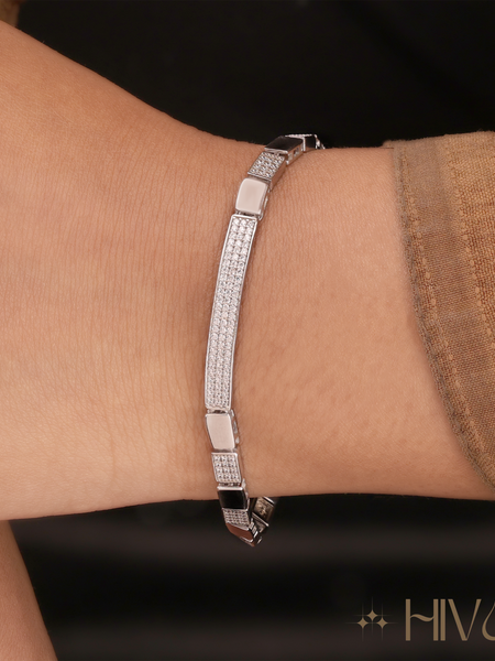 Graceful Silver Pave Link Bracelet for Daily & Party Wear