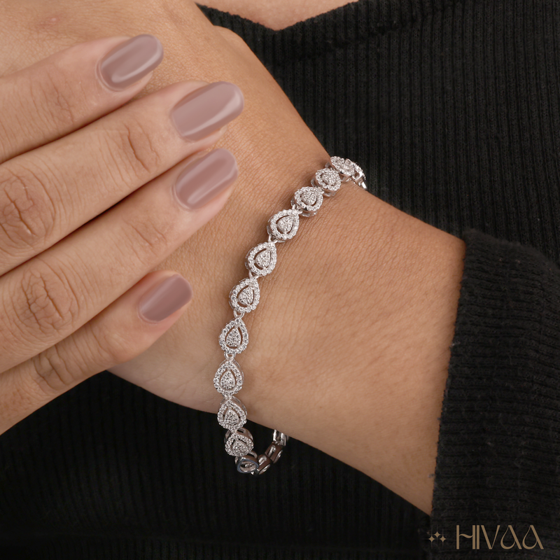 Dazzling Teardrop Charm Fashion Bracelet