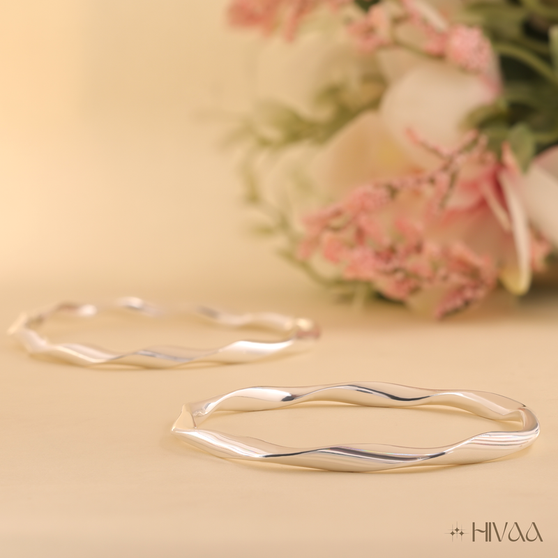 Double-Strand Wavy Silver Bangle