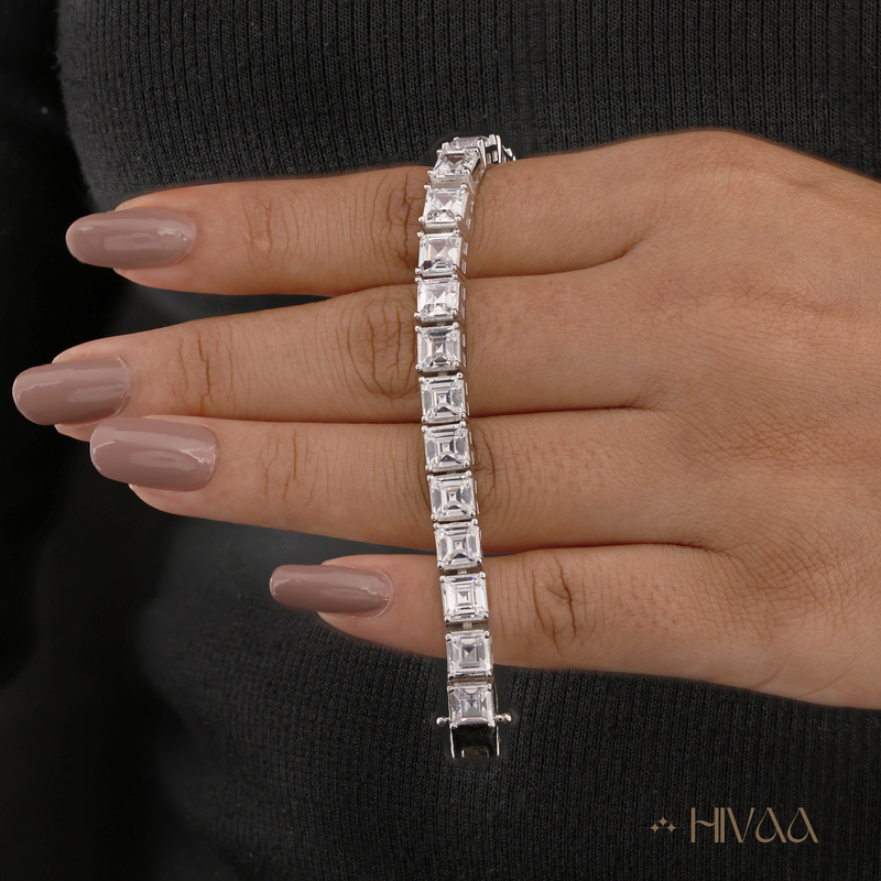 Dazzling Square Cut Diamond Bracelet Design