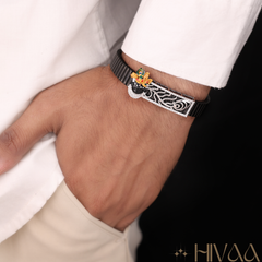 Men's Contemporary Black Link Bracelet With Cultural Motif
