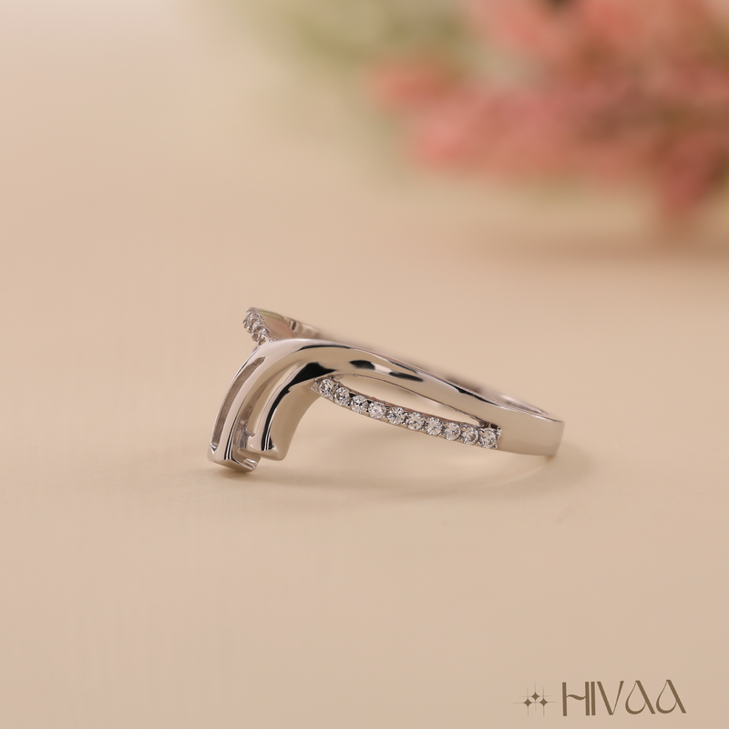 Glossy Wave Design Silver Unique Ring