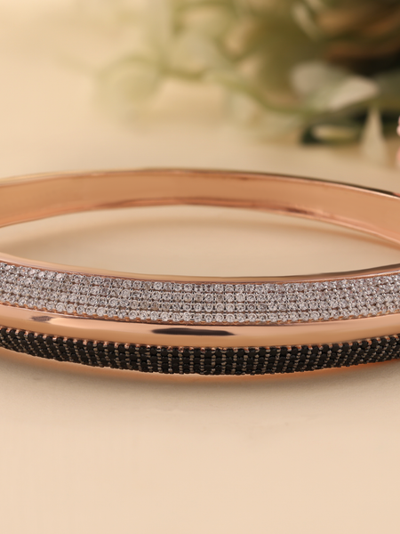 Elegant Dual Tone Men’s Bracelet With Sparkling Diamond