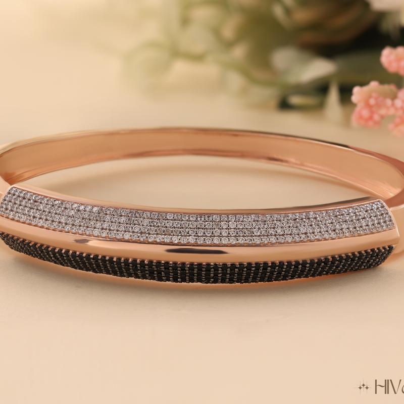 Elegant Dual Tone Men’s Bracelet With Sparkling Diamond