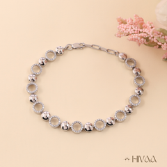 Lustrous Circle Charm Bracelets For Woman