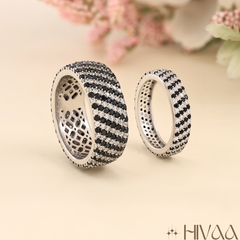 Wide And Narrow Chevron Pattern Diamond Couple Rings