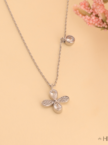 Four-Leaf Clover Pear-Cut Diamond/CZ Necklace