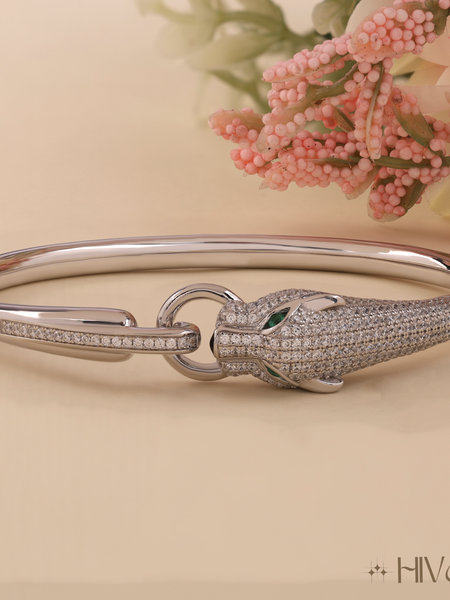 Fierce Panther Head Bracelet Design