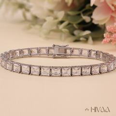 Dazzling Square Cut Diamond Bracelet Design