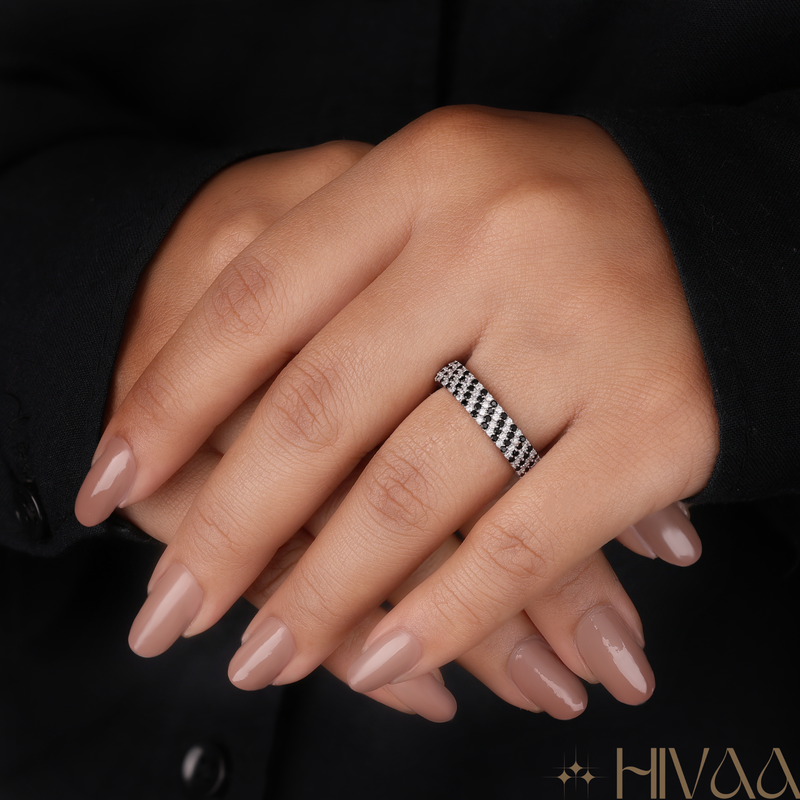 The High-Contrast Geometry Jewelry Collection Ring
